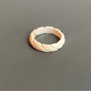 Vintage Carved Seashell Ring, Size 7, Ivory Color